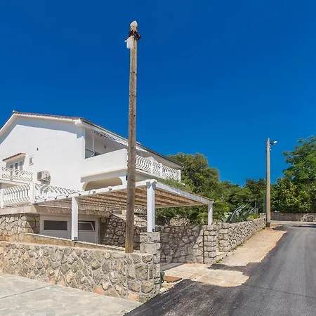 With Wifi Silo, Krk - 18691 Šilo